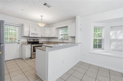 /international/us/6427-wellington-chase-court-lithonia-ga-110108474320/