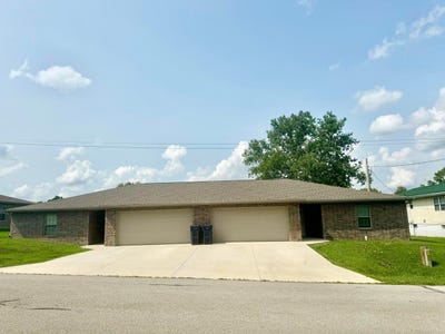 /international/us/723-w-hawthorne-street-houston-mo-110096226211/