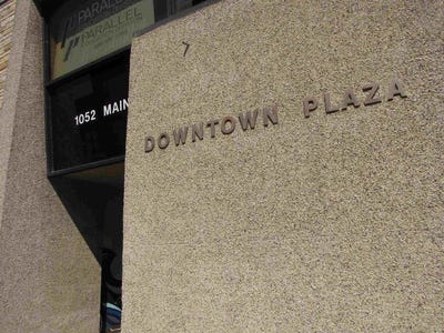 /international/us/1052-main-street-suite-206-stevens-point-wi-110101064813/?lang=en