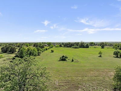 /international/us/1010-east-industry-street-giddings-tx-110098952848/