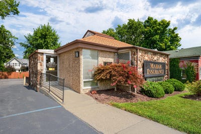 /international/us/210-w-division-street-dowagiac-mi-110097664530/