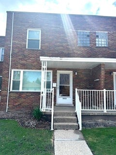 /international/us/18006-wentworth-avenue-lansing-il-110107318031/