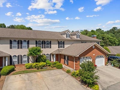 /international/us/1705-chestnut-oak-drive-dalton-ga-110107880821/