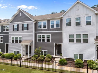 /international/us/527-traditions-grande-boulevard-wake-forest-nc-110101111676/