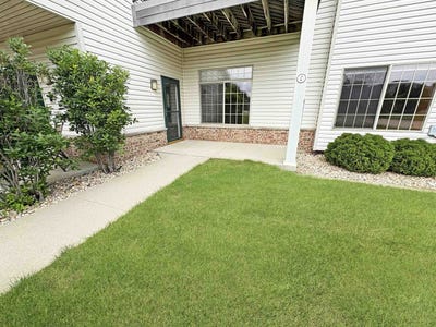 /international/us/146-pheasant-run-johnson-creek-wi-110109070364/
