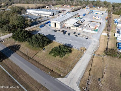 /international/us/4308-w-admiral-doyle-drive-new-iberia-la-110108266969/