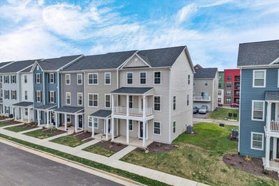 /international/us/248-colony-ave-daleville-va-110106556365/
