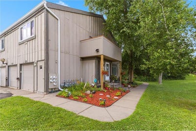 /international/us/4844-grenwich-way-n-oakdale-mn-110101163599/