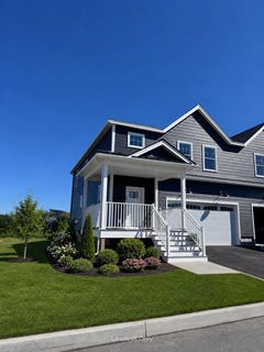 /international/us/149-aurora-road-south-burlington-vt-110108537525/
