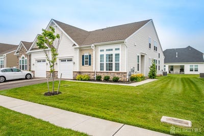 /international/us/38-basie-court-monroe-nj-110101165649/