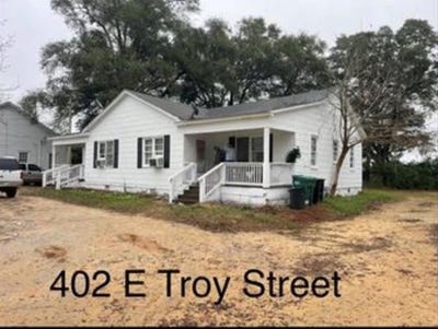 /international/us/402-e-troy-street-brundidge-al-110108936438/