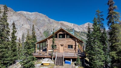 /international/us/19000-county-rd-30-lake-city-co-110094815088/