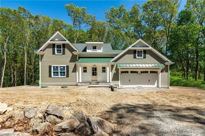 /international/us/520-greenbush-road-warwick-ri-110108125385/