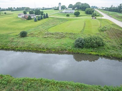 /international/us/2203-193rd-avenue-milford-ia-110101365747/