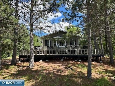 /international/us/1804-n-bay-road-ely-mn-110106307491/