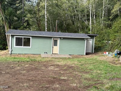 /international/us/6260-black-bear-road-florence-or-110120634757/
