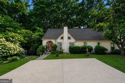 /international/us/4135-lake-mist-drive-nw-kennesaw-ga-110108195177/