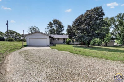 /international/us/4830-nw-pottawatomie-rd-topeka-ks-110108206114/