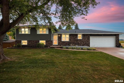 /international/us/524-crestview-drive-metamora-il-110100821019/