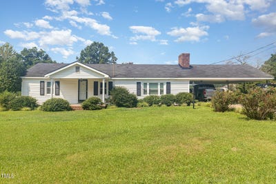 /international/us/1169-clayhole-road-dunn-nc-110099275809/