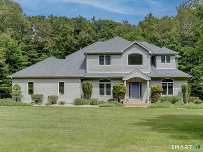/international/us/32-avebury-lane-tolland-ct-110108717516/