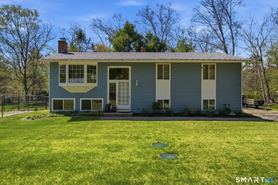 /international/us/97-brookside-lane-mansfield-ct-110107782932/