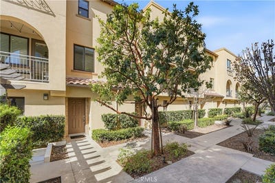 /international/us/809-s-anaheim-boulevard-anaheim-ca-110109000882/