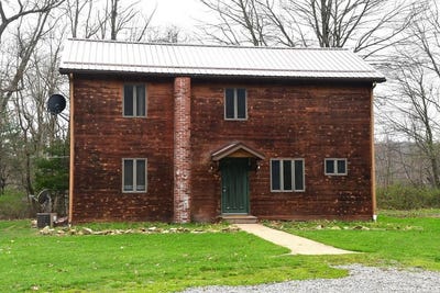 /international/us/18280-paint-boulevard-shippenville-pa-110107856154/