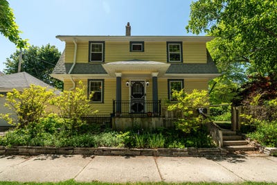 /international/us/731-e-oklahoma-ave-milwaukee-wi-110108543899/