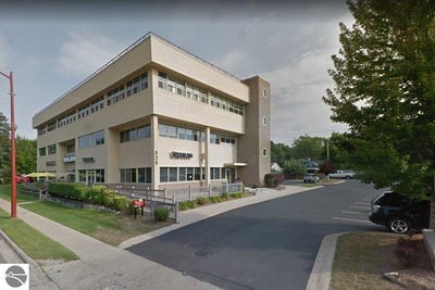 /international/us/830-e-front-street-traverse-city-mi-110108441751/