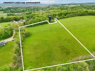 /international/us/6-28-acres-pine-street-rock-springs-wi-110108339483/