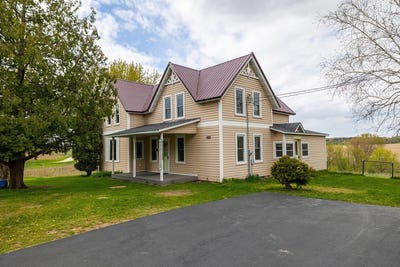 /international/us/s346-nicholes-road-mondovi-wi-110107849759/