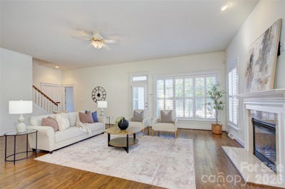 /international/us/16418-spruell-street-huntersville-nc-110120425576/