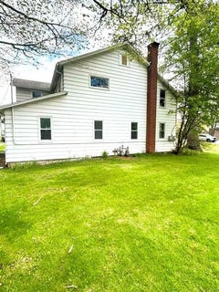 /international/us/2221-vestal-road-vestal-ny-110107956212/