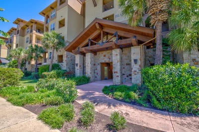 /international/us/96-island-drive-42-horseshoe-bay-tx-110119899547/
