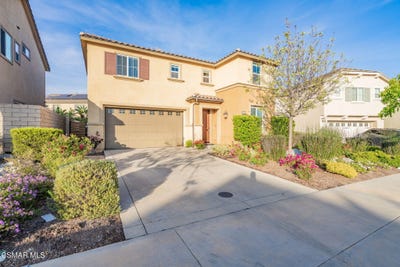 /international/us/7116-baneberry-avenue-moorpark-ca-110108339011/