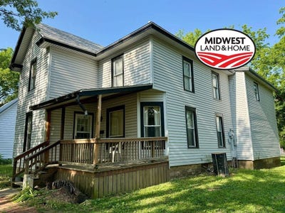 /international/us/905-lincoln-street-blue-rapids-ks-110099902498/