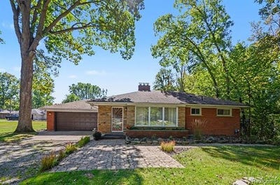 /international/us/21695-rougewood-drive-southfield-mi-110120094578/