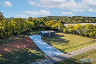 /international/us/356-sharpes-hollow-road-new-market-al-110120668581/