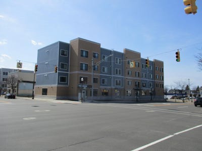 /international/us/225-w-ludington-avenue-ludington-mi-110090953104/