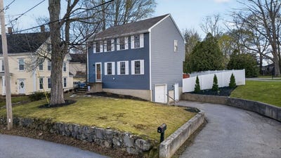 /international/us/18-prospect-st-amesbury-ma-110107693598/