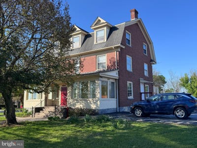 /international/us/3800-ridge-pike-collegeville-pa-110108816658/