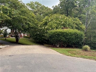 /international/us/9936-walnut-creek-toano-va-110104236811/