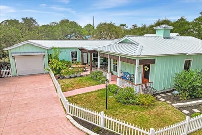 /international/us/53-old-cottage-beach-rockport-tx-110101004371/