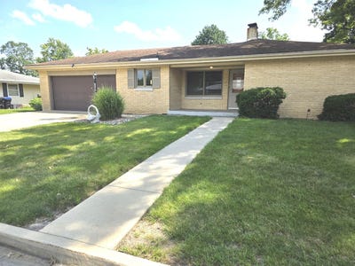 /international/us/1308-anderson-street-bloomington-il-110109215144/