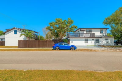 /international/us/2447-roosevelt-street-hollywood-fl-110106476698/