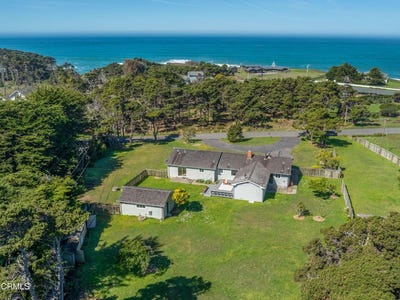 /international/us/18601-cypress-road-fort-bragg-ca-110098515169/