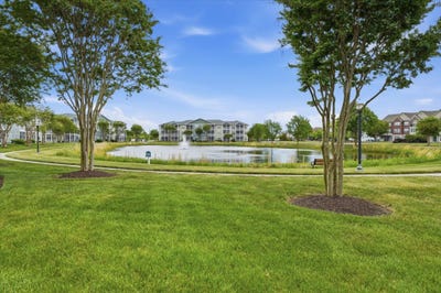/international/us/33120-n-village-loop-2105-lewes-de-110108255461/