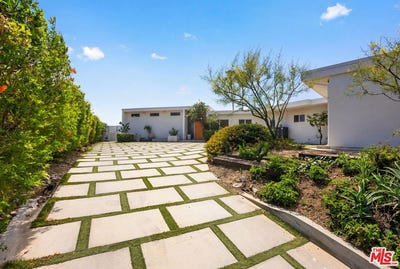 /international/us/10418-ormond-st-sunland-ca-110107436243/
