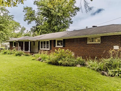 /international/us/4801-n-sarona-drive-muncie-in-110101211208/